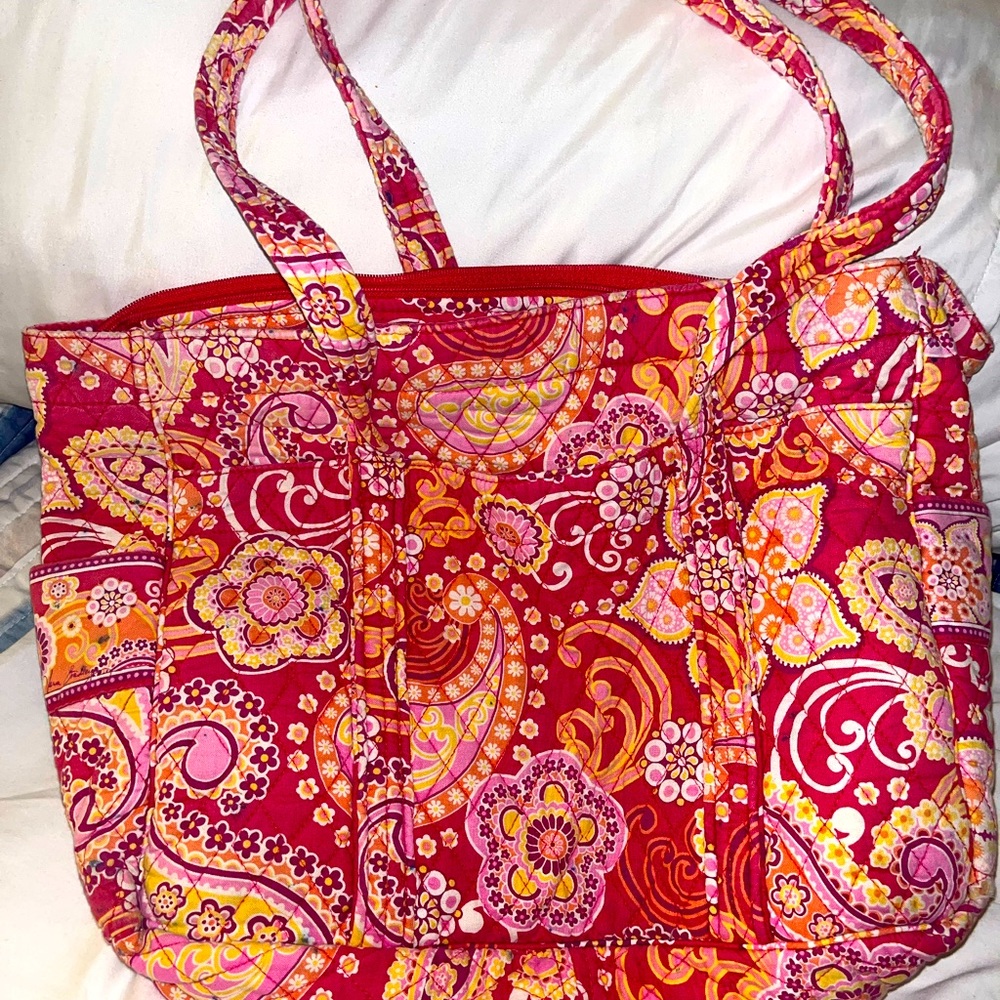 A gently used retired Raspberry Fizz Tote Purse Vera Bradley Pattern.